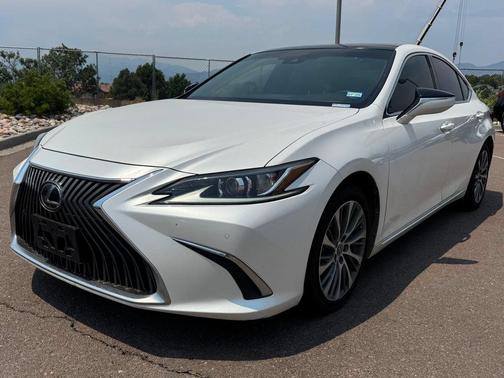 White Pearl 2019 Lexus ES 350 Base