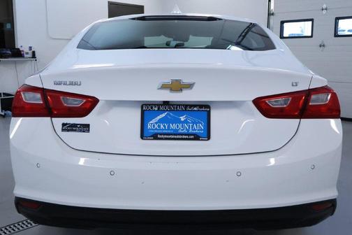 Summit White 2024 Chevrolet Malibu LT