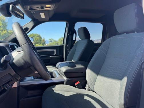 2023 RAM 1500 Classic SLT