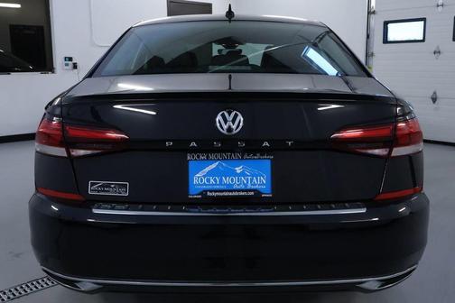 2021 Volkswagen Passat 2.0T SE