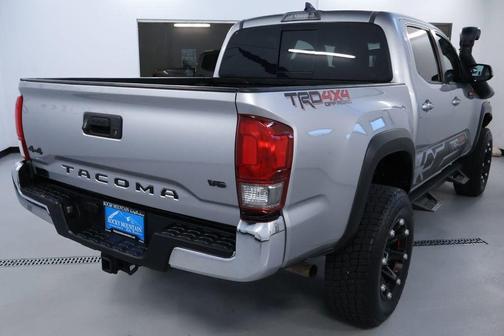 2017 Toyota Tacoma SR