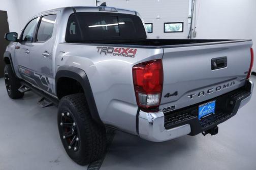 2017 Toyota Tacoma SR