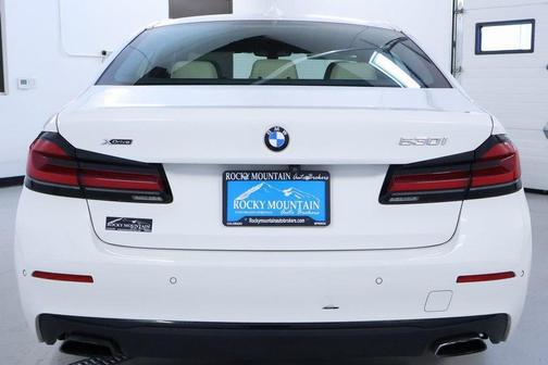 2022 BMW 530 i xDrive