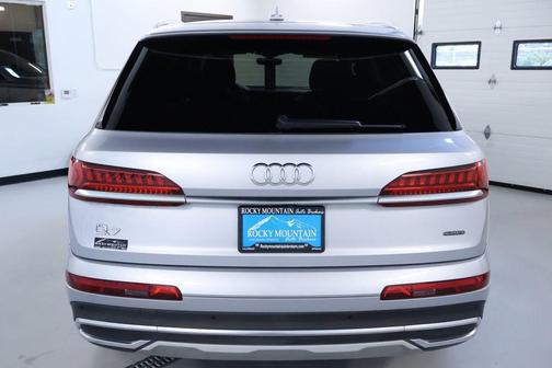 2022 Audi Q7 55 Premium Plus