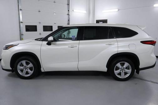 2021 Toyota Highlander LE