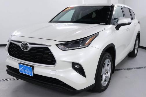 2021 Toyota Highlander LE