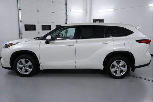 2021 Toyota Highlander LE
