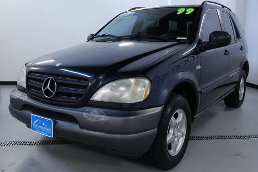 1999 Mercedes-Benz M-Class Base