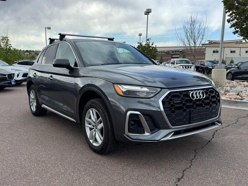 Daytona Gray Pearl Effect 2022 Audi Q5 45 S line quattro Premium