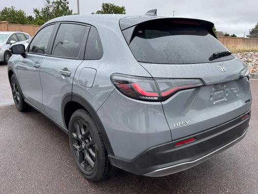 Urban Gray Pearl 2025 Honda HR-V Sport