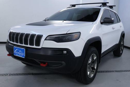 Bright White Clearcoat 2019 Jeep Cherokee Trailhawk