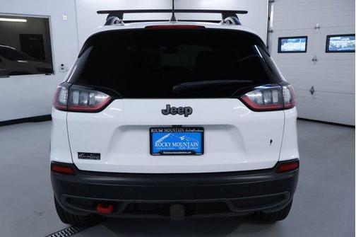 Bright White Clearcoat 2019 Jeep Cherokee Trailhawk