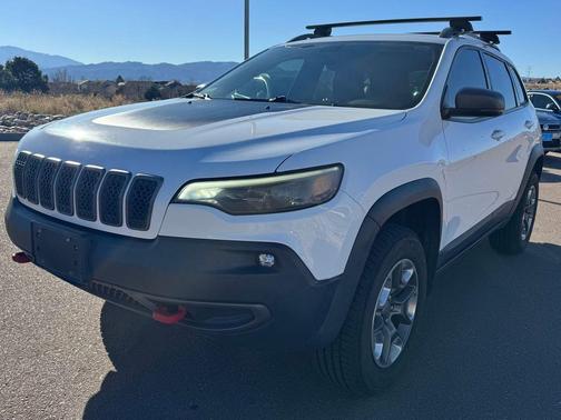 Bright White Clearcoat 2019 Jeep Cherokee Trailhawk