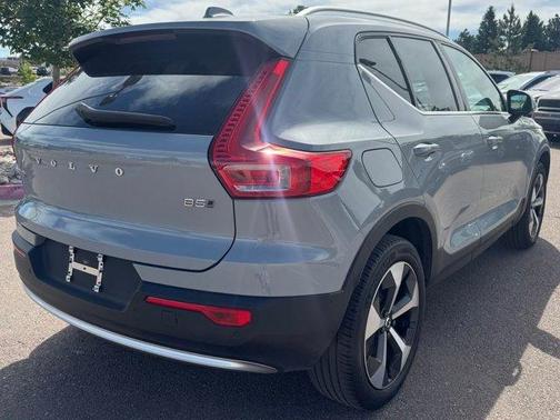 Bright 2024 Volvo XC40 B5 Plus Bright Theme