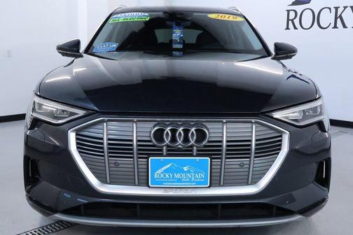 2019 Audi e-tron Premium Plus