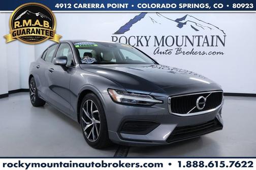 2019 Volvo S60 T6 Momentum