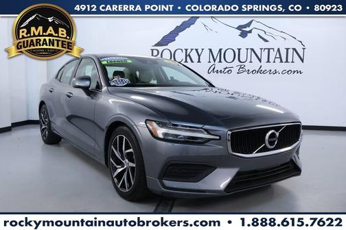 2019 Volvo S60 T6 Momentum