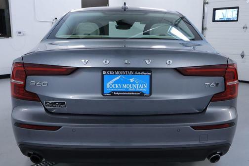 2019 Volvo S60 T6 Momentum