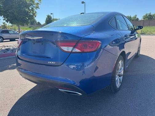 2015 Chrysler 200 S