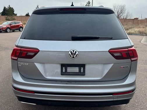 2021 Volkswagen Tiguan 2.0T SE R-Line Black