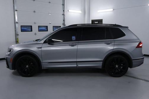 2021 Volkswagen Tiguan 2.0T SE R-Line Black