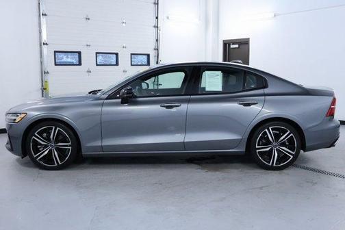 2020 Volvo S60 T6 R-Design