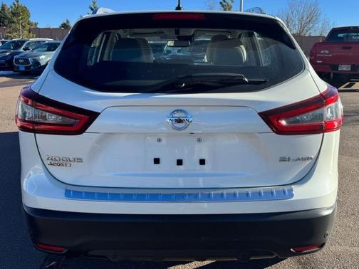 2022 Nissan Rogue Sport SL