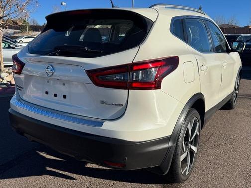 2022 Nissan Rogue Sport SL