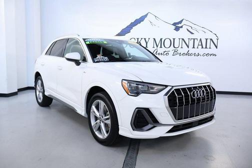 2020 Audi Q3 45 S line Premium