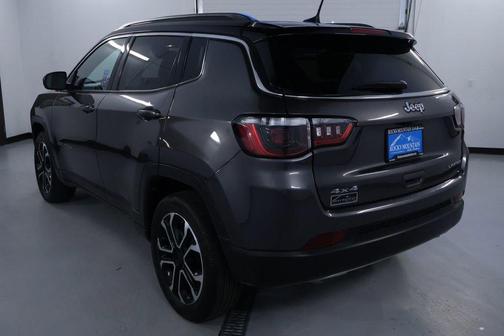 Granite Crystal Clearcoat Metallic 2023 Jeep Compass Limited