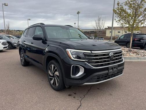 2024 Volkswagen Atlas 2.0T SE