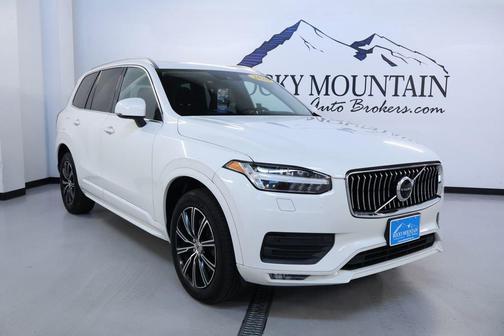 2020 Volvo XC90 T6 Momentum 7 Passenger