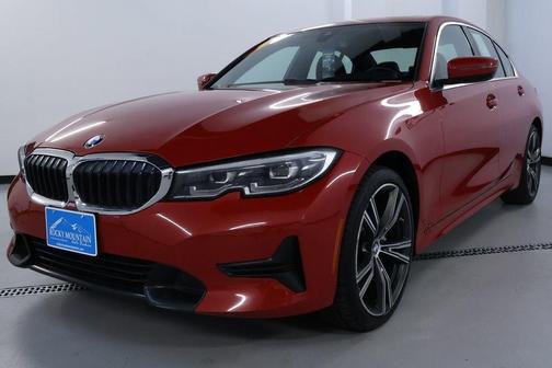 2022 BMW 330 i xDrive