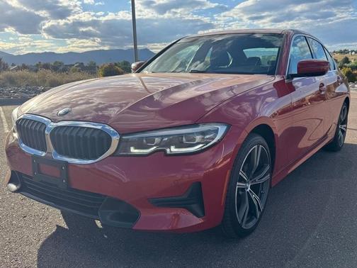 2022 BMW 330 i xDrive