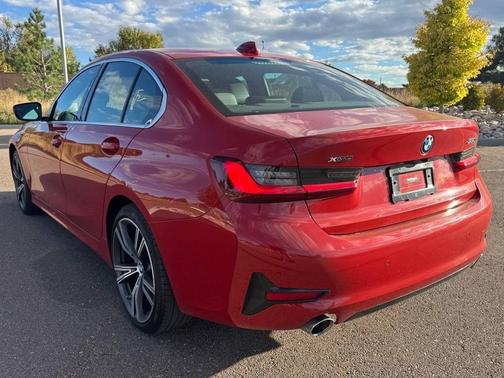 2022 BMW 330 i xDrive