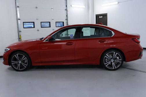 2022 BMW 330 i xDrive