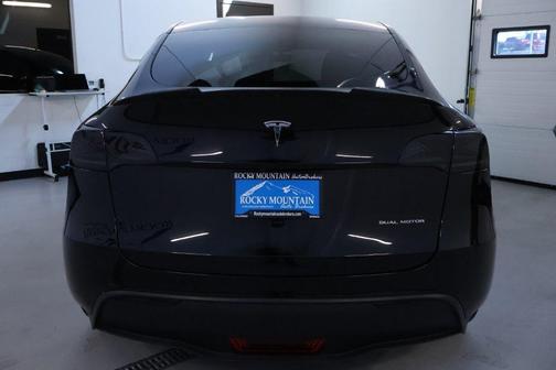 Black 2021 Tesla Model Y Long Range
