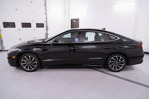 2023 Hyundai SONATA Limited