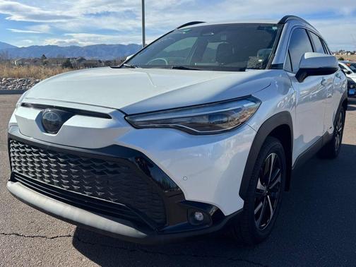 2023 Toyota Corolla Cross Hybrid XSE