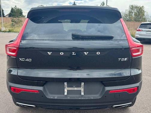 2019 Volvo XC40 T5 R-Design