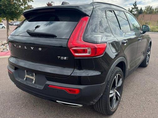 2019 Volvo XC40 T5 R-Design