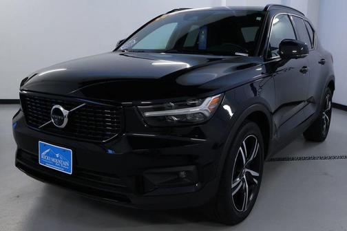 2019 Volvo XC40 T5 R-Design