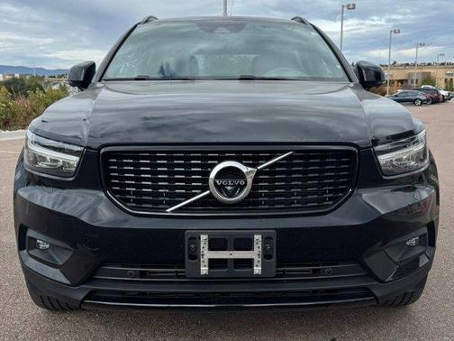 2019 Volvo XC40 T5 R-Design