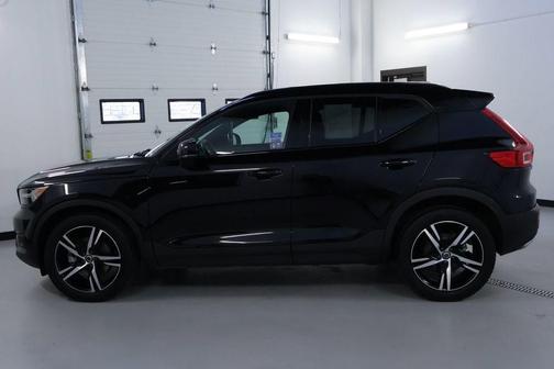 2019 Volvo XC40 T5 R-Design