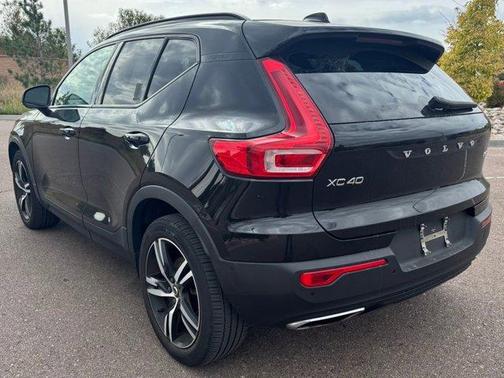2019 Volvo XC40 T5 R-Design