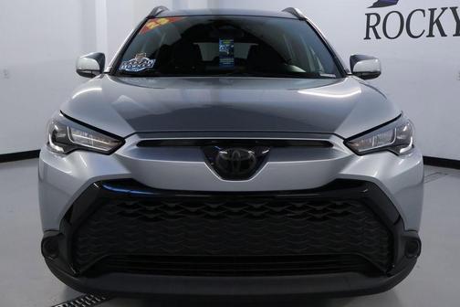 2023 Toyota Corolla Cross Hybrid SE