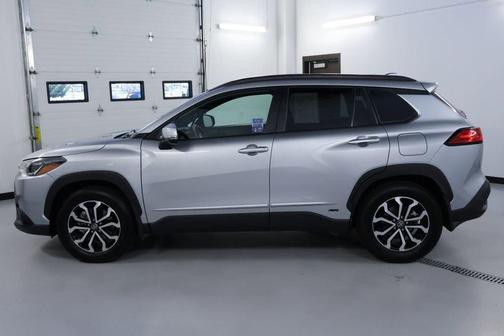 2023 Toyota Corolla Cross Hybrid SE