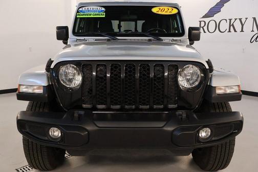 2022 Jeep Gladiator Sport