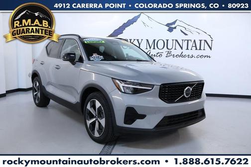 2024 Volvo XC40 B5 Core