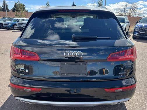 2019 Audi Q5 2.0T Premium Plus
